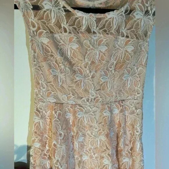 SUZY SHIER lace  dress - Picture 2 of 5